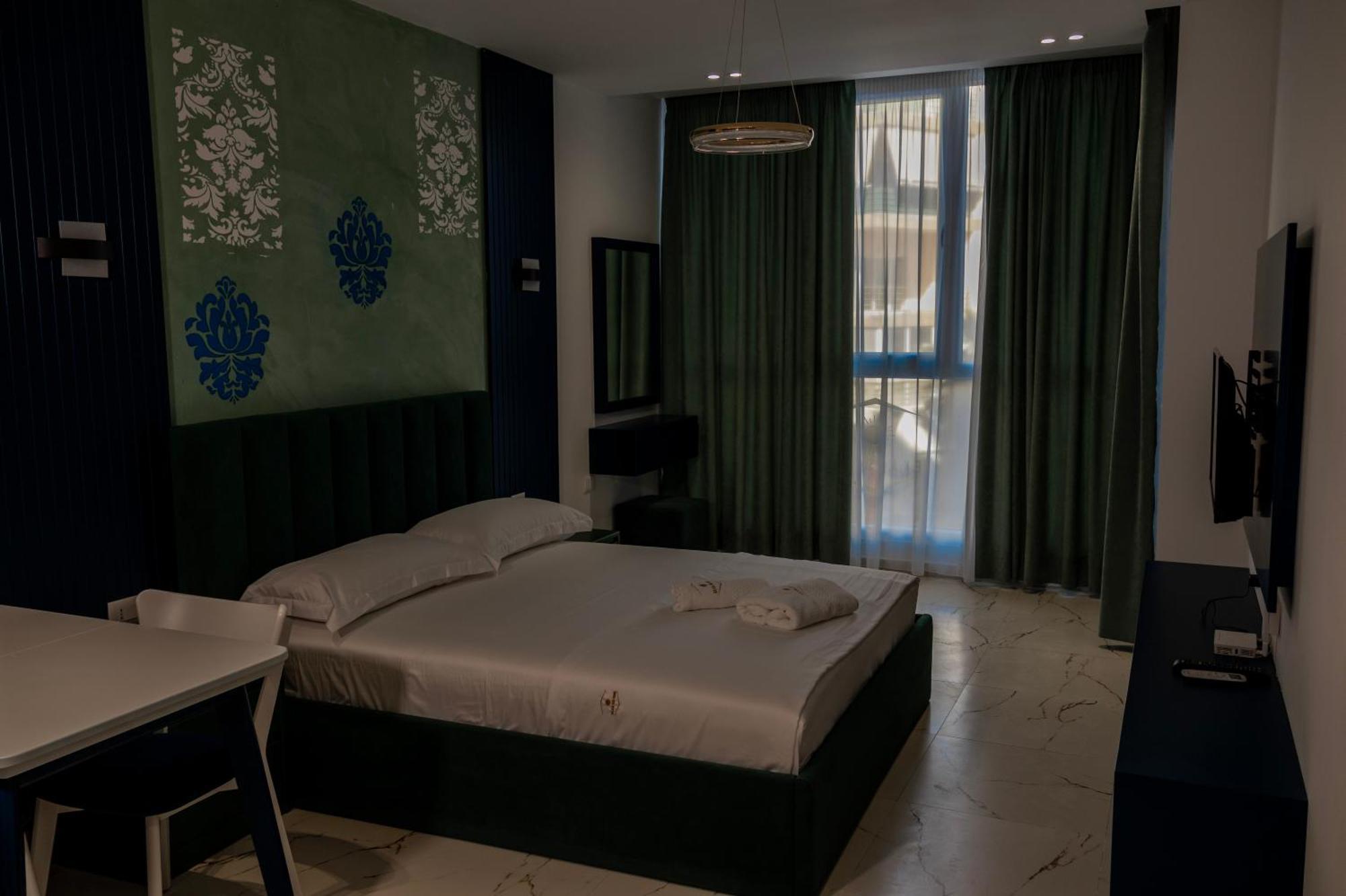 Ekam Sun Apartment Golem (Tirana)