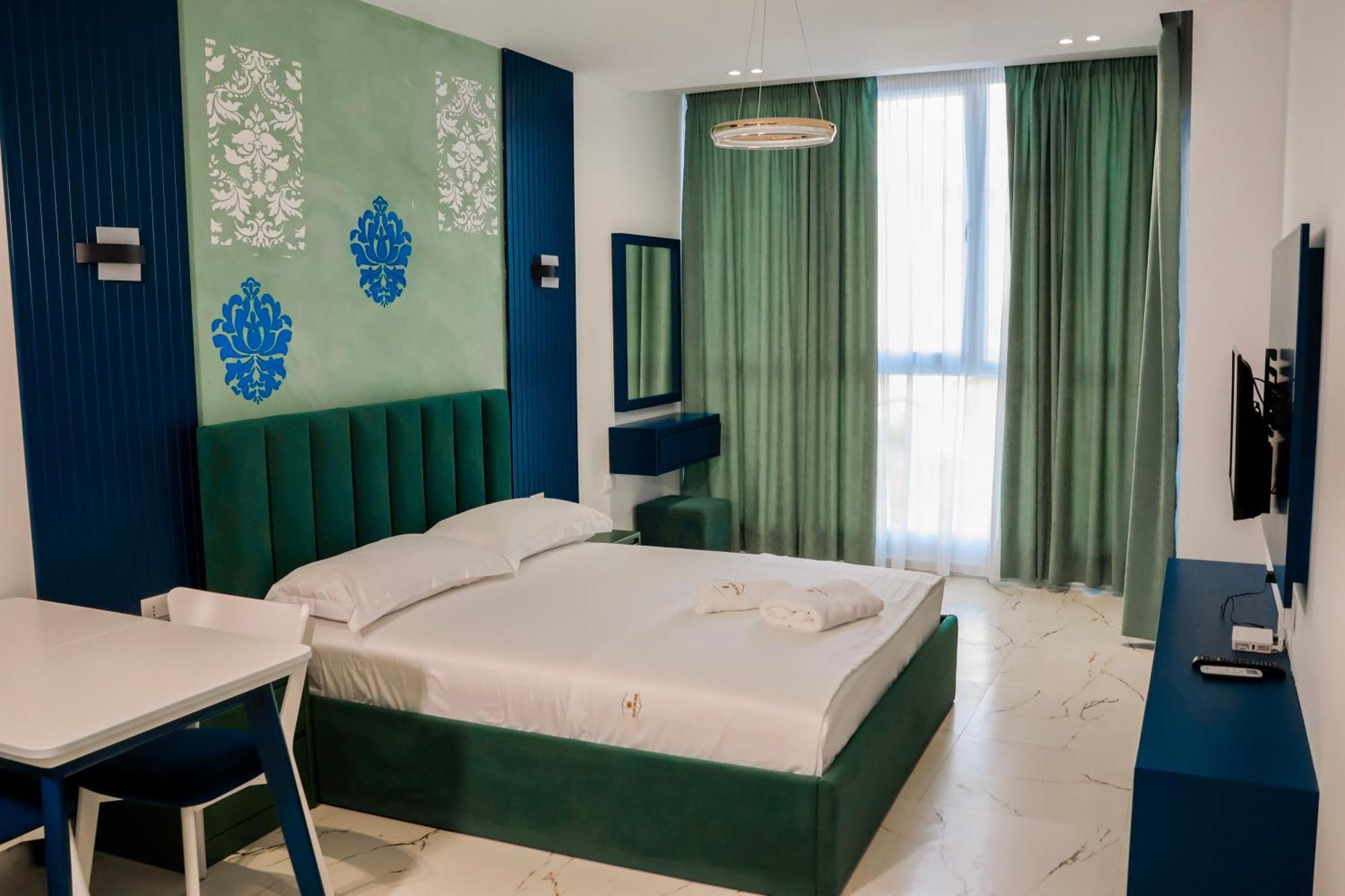 Apartment Ekam Sun