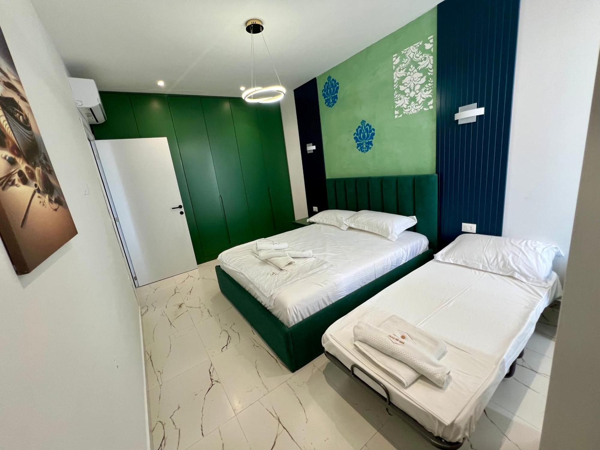 Apartment Ekam Sun *
